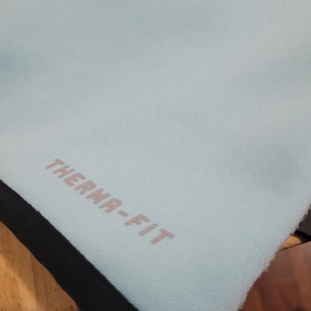 Nike Therma-FIT Hoodie Pullover Sweatshirt Floral Swoosh Light Blue L‎ FLAW